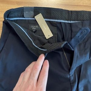 J. Crew navy blue Ludlow 32” waist 30” length pants - new w tags!